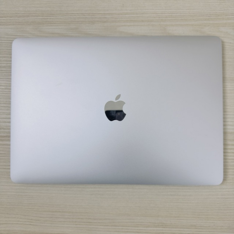 MacBook Air 2018 Silver i5 1.6ghz 16/256